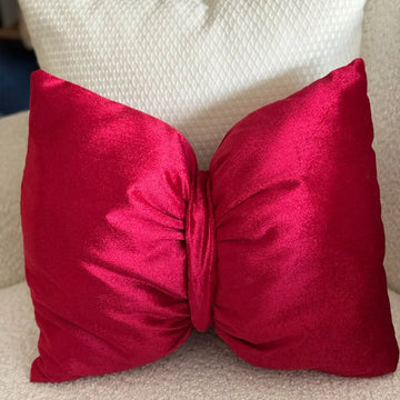 Cojin Velvet Satin Moño Rojo